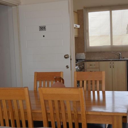 Caiti'S Place Apartment Paphos Ngoại thất bức ảnh